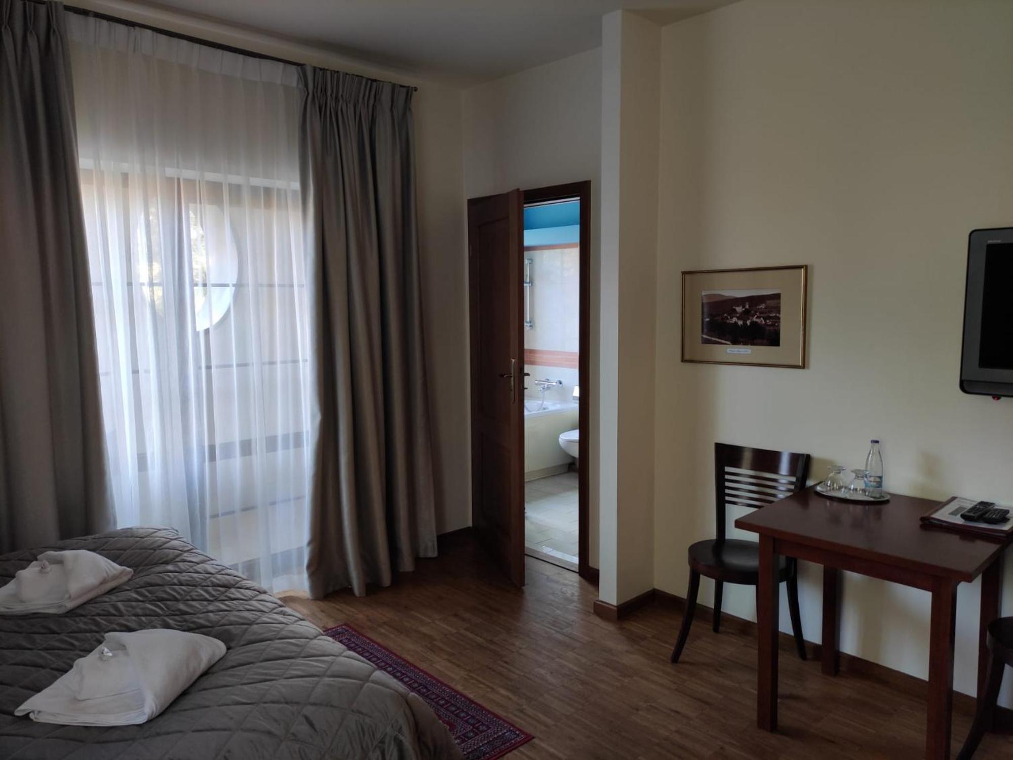 Jasny Dwor Hotel Polanica-Zdrój Exterior foto