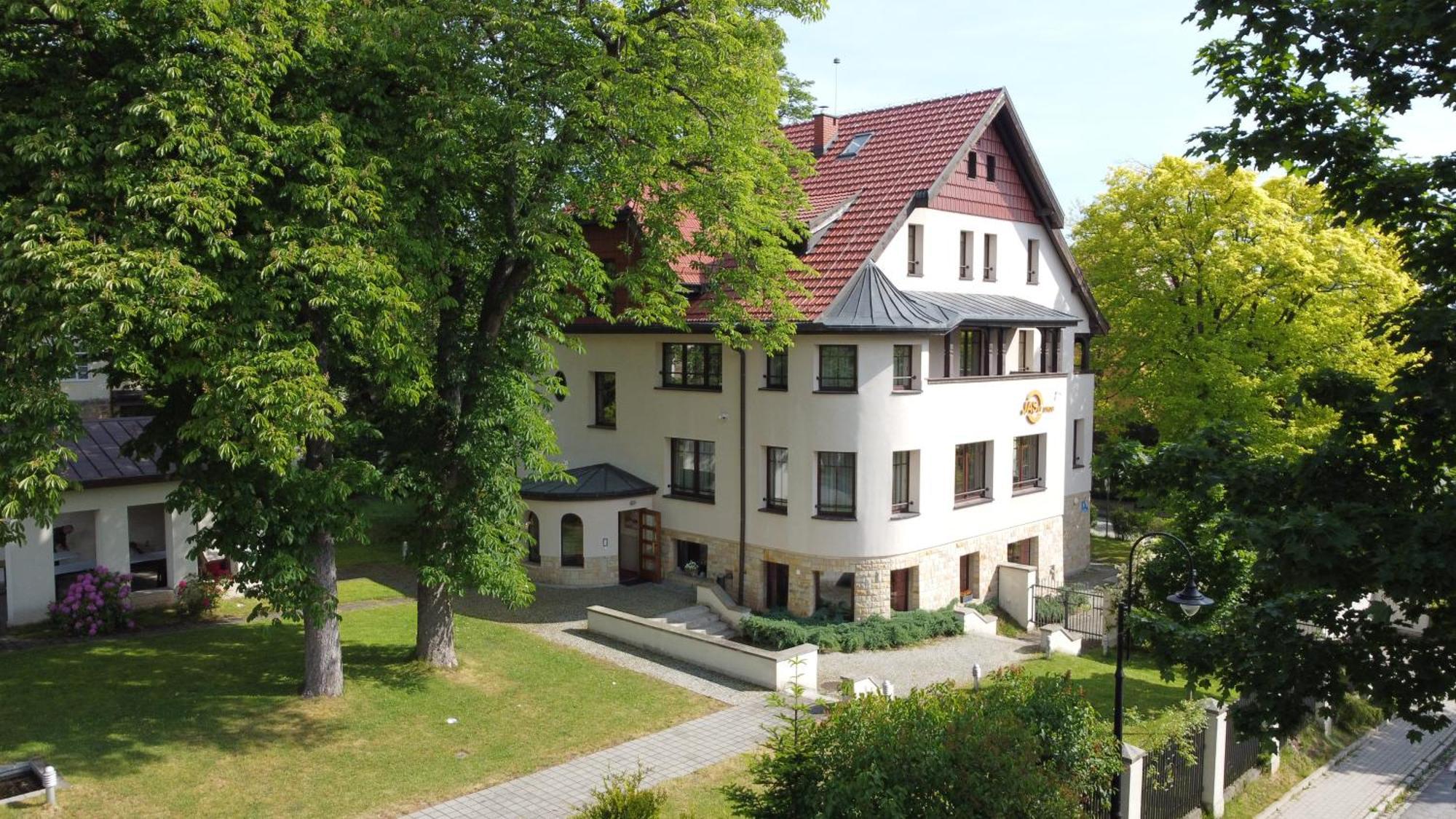 Jasny Dwor Hotel Polanica-Zdrój Exterior foto