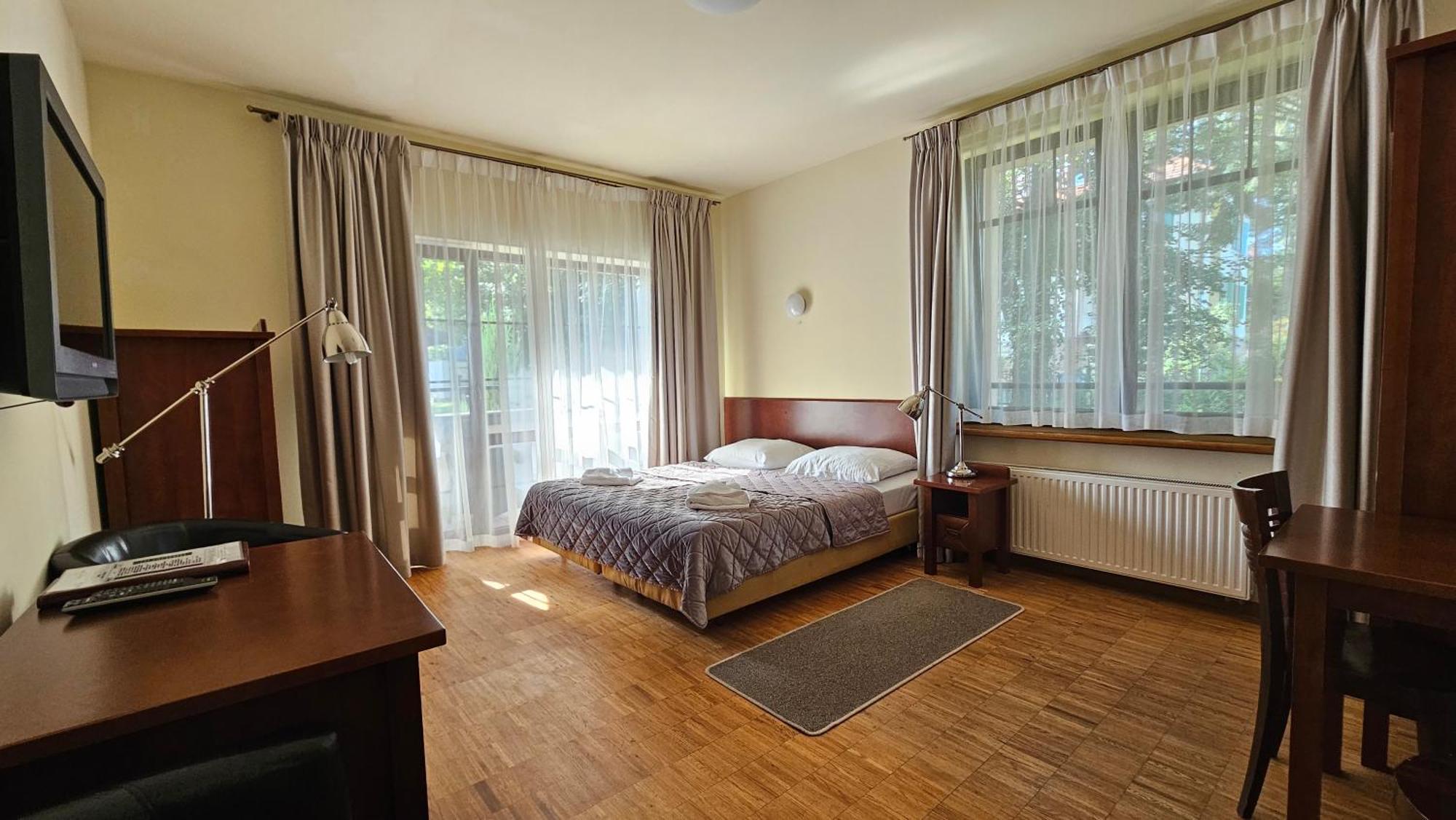 Jasny Dwor Hotel Polanica-Zdrój Exterior foto
